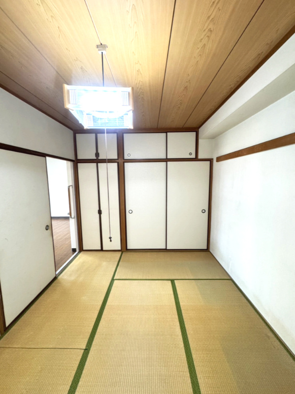 深江ロイヤルマンションの和室