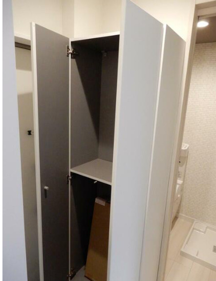 フェリーチェ上井草Aの玄関