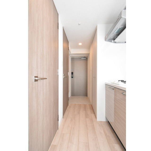 エスリード栄イーストスクエアの玄関