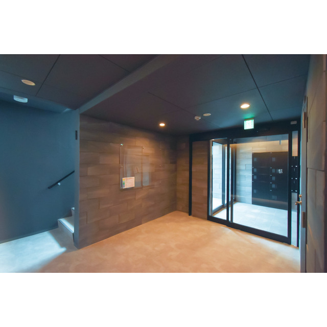 VINA山科WESTの居間・リビング