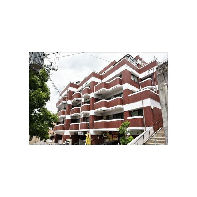 チェリーデ宝塚の外観