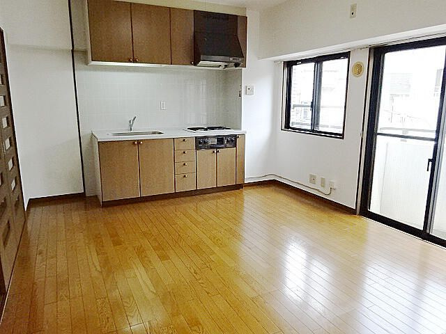 メゾンノザワの居間・リビング