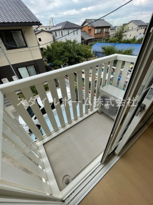 【バルコニー】 | メゾハイネス | バルコニー付きです