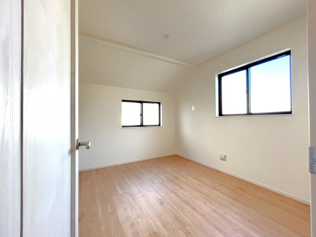 足立区舎人の邸宅の洋室|【B号棟】