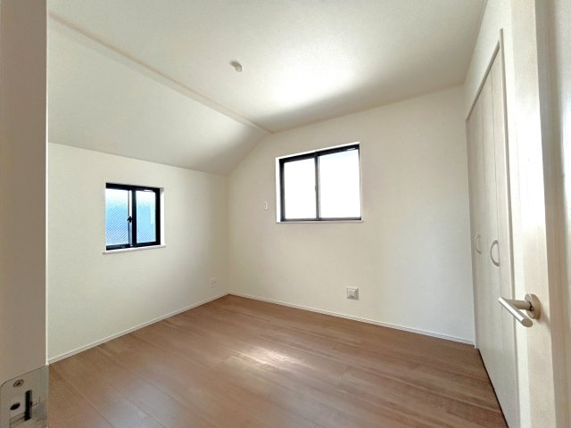 足立区舎人の邸宅の洋室|【A号棟】