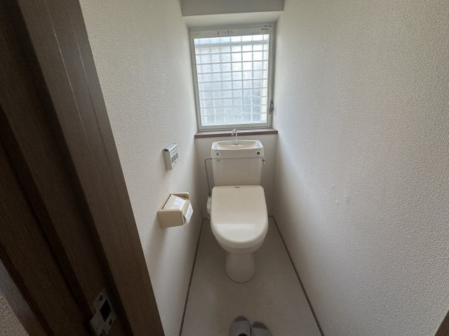高石市千代田１丁目8-17のトイレ