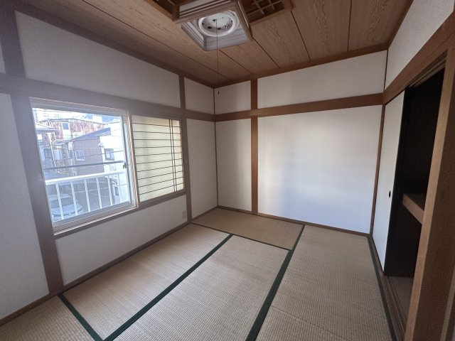 高石市千代田１丁目8-17の和室