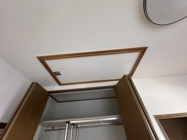 高石市千代田１丁目8-17の収納