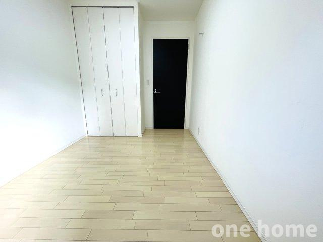 アッド・パー・プレイスの洋室|◆約5.0帖洋室です！
◆【onehome専任物件】売主様→当社→お客様の関係でご内覧～商談までスムーズです!!
