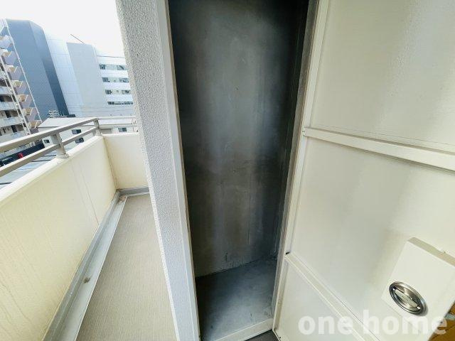 アッド・パー・プレイスの収納|◆バルコニーにはトランクルーム完備！収納豊富なお部屋です！
◆【onehome専任物件】売主様→当社→お客様の関係でご内覧～商談までスムーズです!!