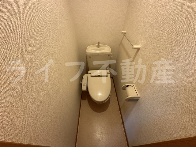メゾン・ベル・カルムⅠのトイレ|コンパクトで使いやすいトイレです