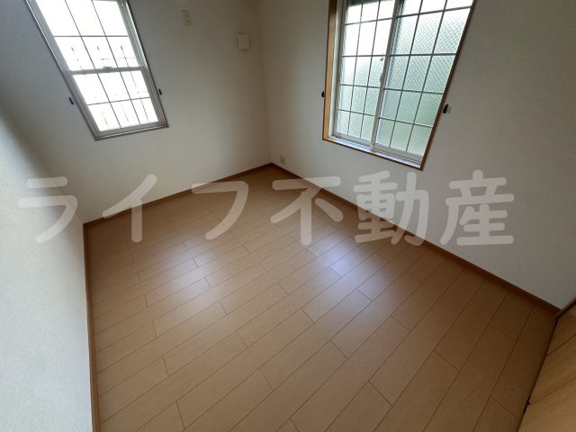 メゾン・ベル・カルムⅠの居間・リビング|ゆったりとした居間です