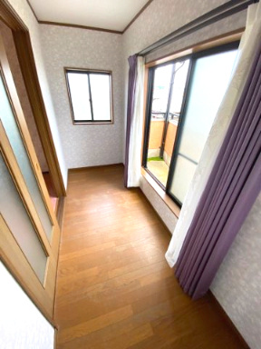 太秦東が丘　戸建のバルコニー|■寝室横のインナーバルコニーです♪♪