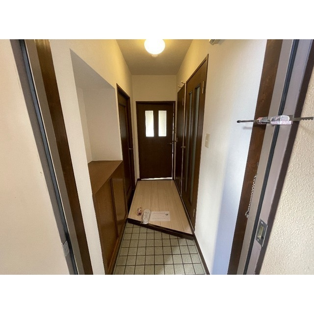 エンブレムの玄関