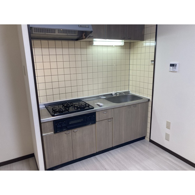 エンブレムのキッチン