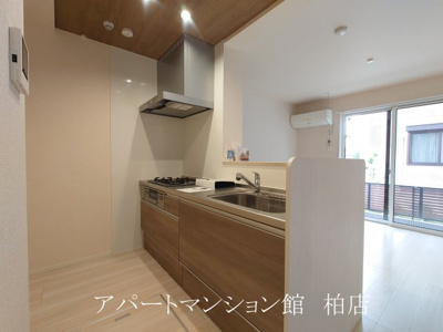 【キッチン】 | フリージアⅡ | 同施工会社、同型タイプです