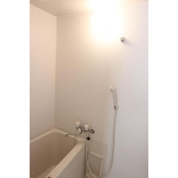 リブレア姪浜駅北の浴室