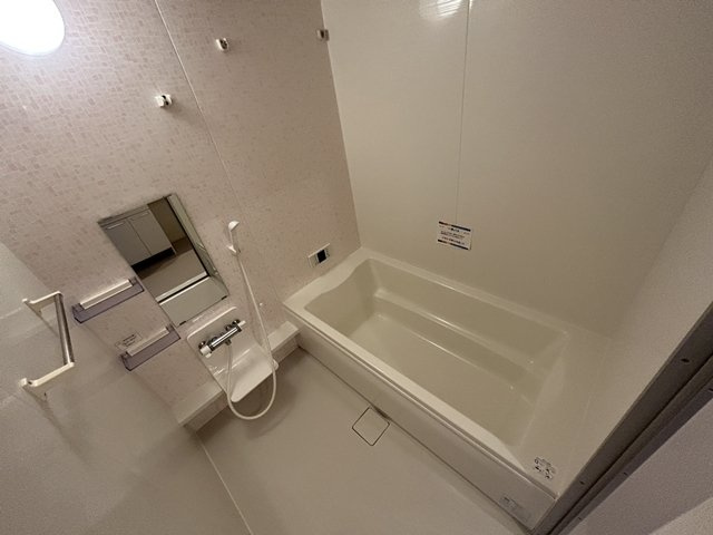 前橋市龍蔵寺町のアパートの浴室