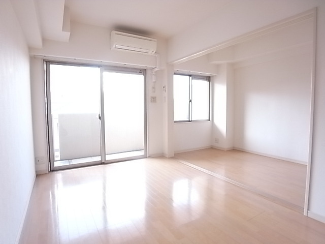 アメニティ九大学研都市駅前の居間・リビング