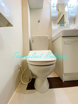 【トイレ】 | DAIYU24番館 | 温水洗浄便座付き