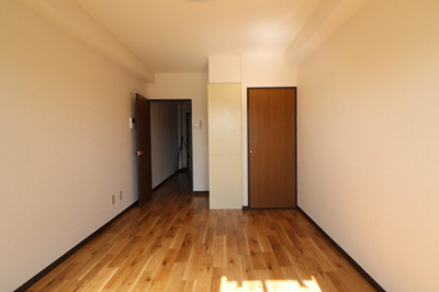 【洋室】 | メイプルヴィラ茨木２