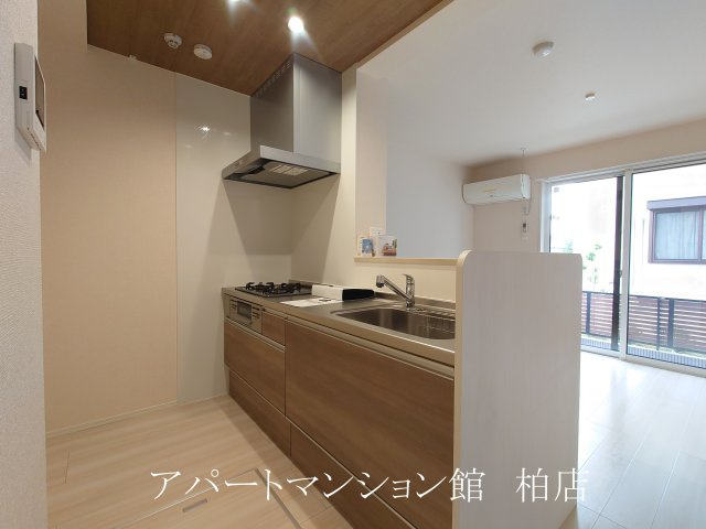 フリージアⅡのキッチン|同施工会社、同型タイプです