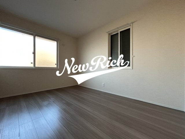 伊勢崎市東本町のアパートの玄関