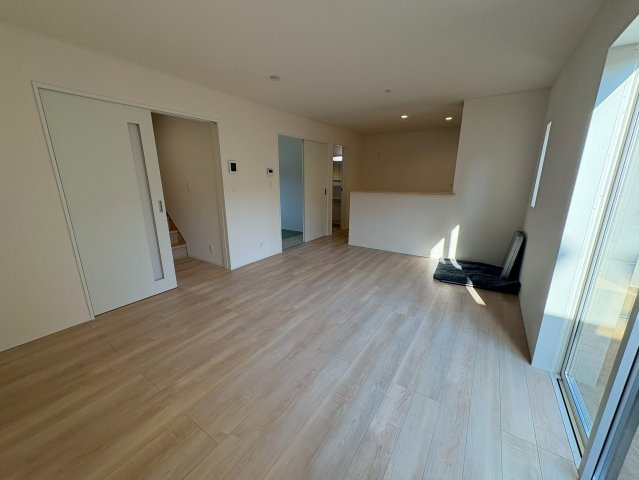 【居間・リビング】の画像