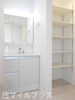 【独立洗面台】 | 郡山市横塚5丁目新築一戸建て4棟 | 独立洗面台、朝の身支度には欠かせません