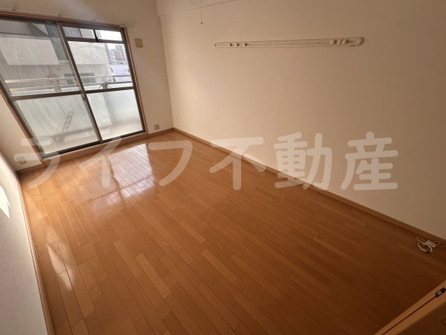 オリエンタル長田駅前の居間・リビング