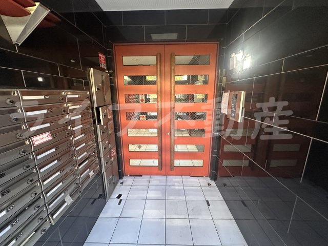 オリエンタル長田駅前のエントランス