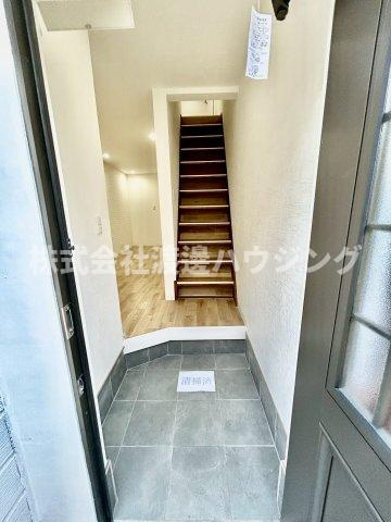 グランテラス萱島の玄関