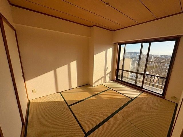 グレイスコート船橋の和室