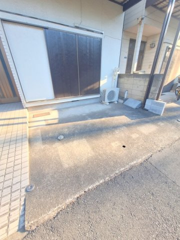 赤羽北１丁目戸建の駐車場