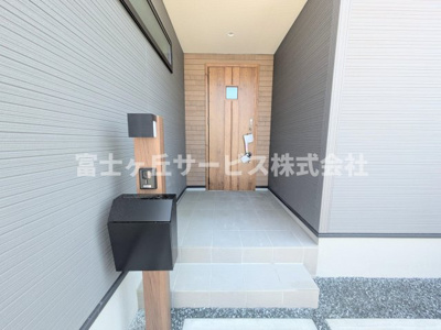 【エントランス】 | 袋井市上山梨 6期 新築一戸建て | エントランスです