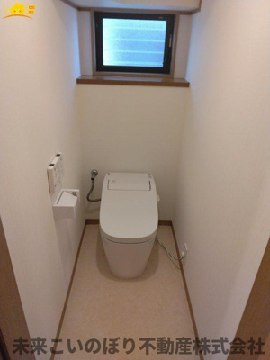 【トイレ】 | 宮代町中古戸建て | 白を基調とした清潔感のある空間です◎お好みのアレンジでオリジナルの空間に仕上げましょう♪