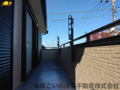 【バルコニー】 | 宮代町中古戸建て | 広々としたバルコニーです