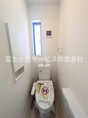 【トイレ】 | 磐田市森本 新築一戸建て 1号棟 | １F2F同タイプのトイレがあります