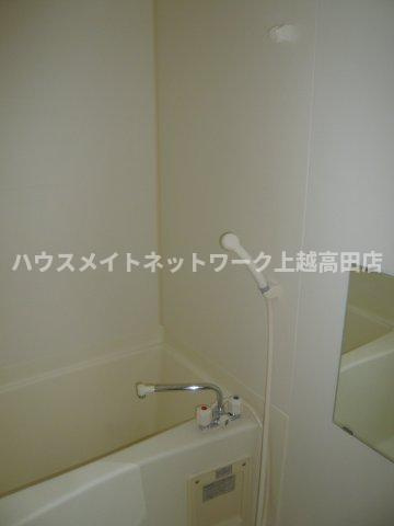 オレンジヒルズＪ１の浴室|浴室（参考同型２０８号室室内写真）