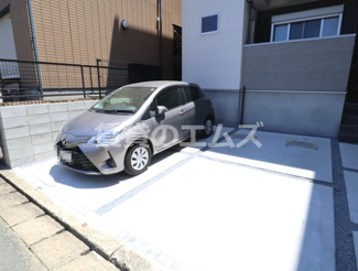 【駐車場】