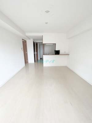 【居間・リビング】 | Bleuno元浅草 | 洋室