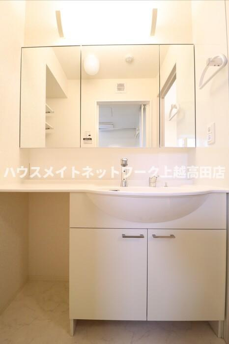 ラグナタウン門前の洗面所|洗髪洗面化粧台