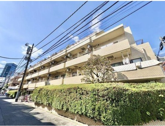 ★仲介手数料無料★ライオンズマンション千駄ヶ谷第二（新規リノベーション済み・角住戸・陽当たり良好）　の外観
