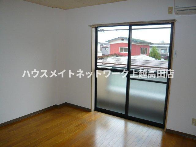 ラビットハウスムーンライトの洋室|洋室（参考同型202号室室内写真）