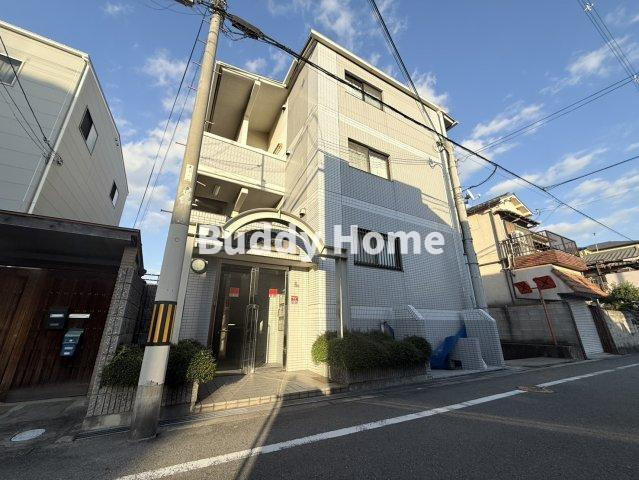リトルウッドの外観
