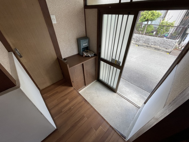 【玄関】 | 城南町1丁目貸家