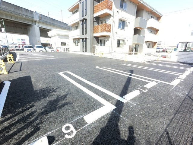 セッティエーム高崎Ａの駐車場|駐車場