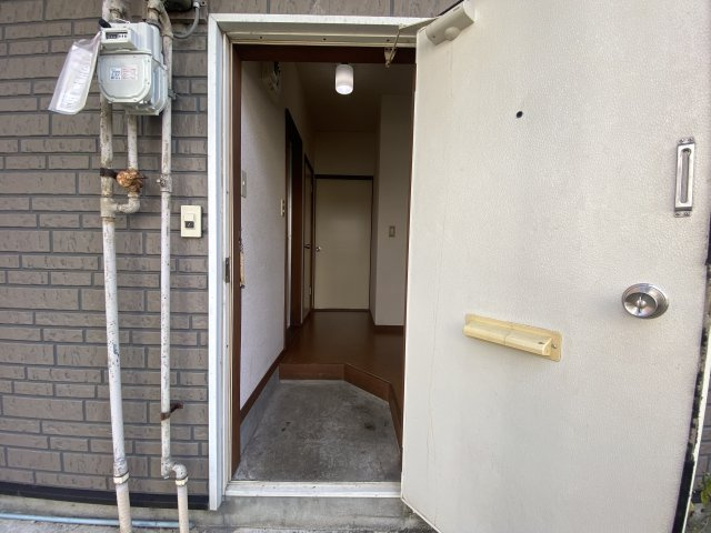 パレスウエストの玄関