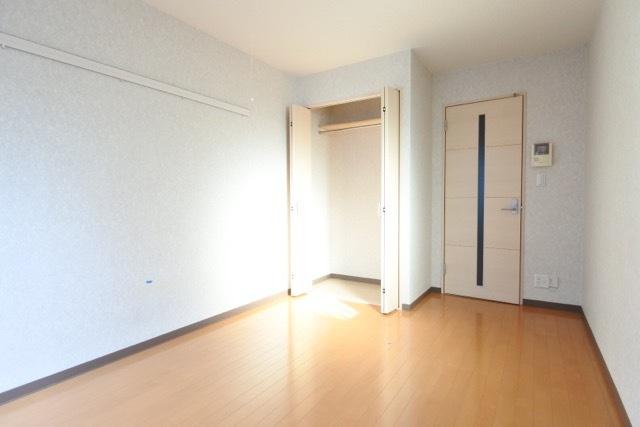 リリックコートWisteriaの寝室