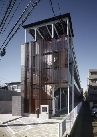 リブリ・エムールの外観